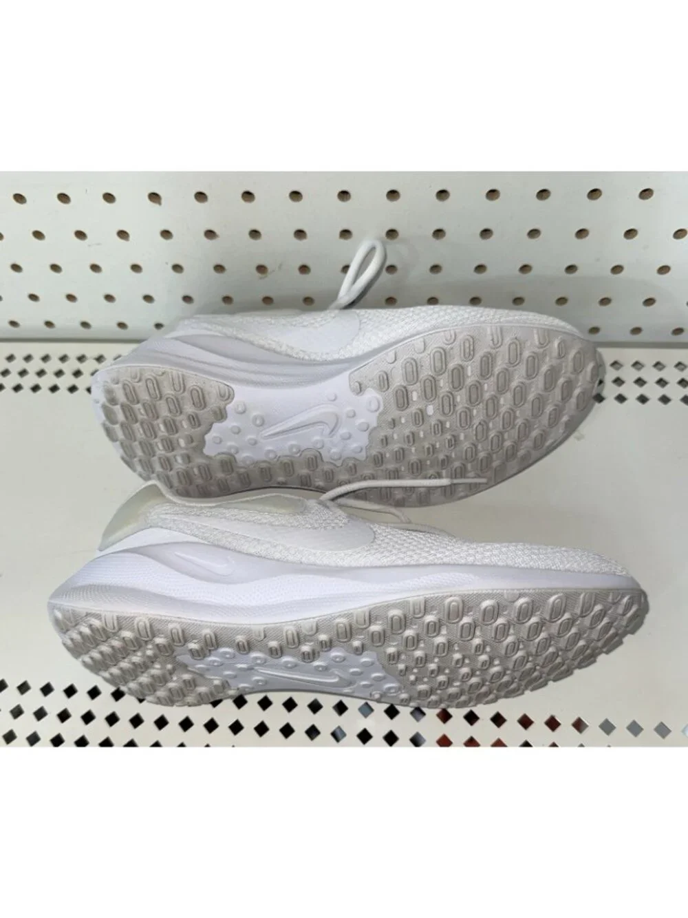Nike excellent see